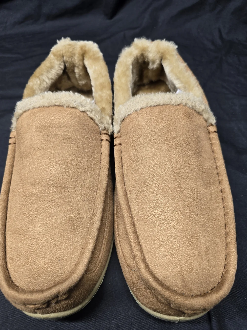 NEW Deer Stags Spun Slipperooz Chestnut Moccasin Slippers Size 9 Unisex w/ Box